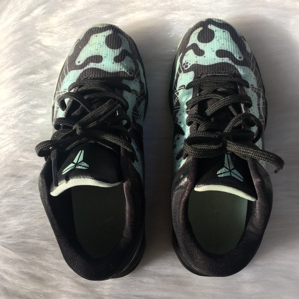 Kobe 7 poison dart frog
